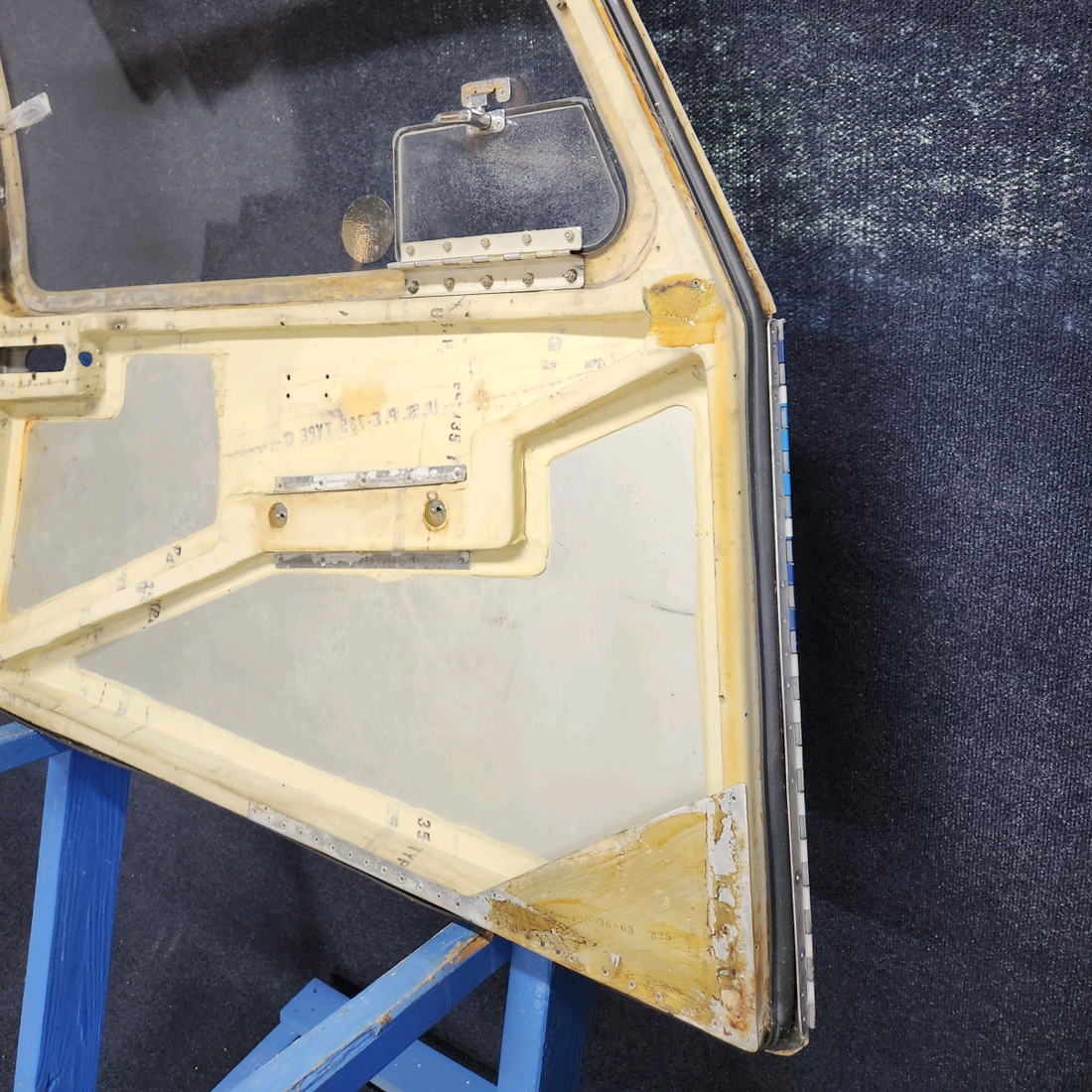 Used aircraft parts for sale, 169-420036-619 Beechcraft C23 SUNDOWNER LH DOOR ASSY