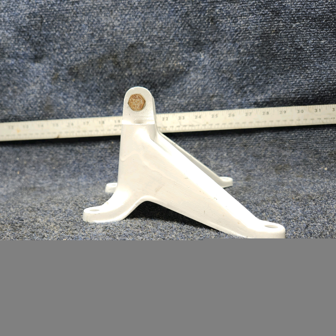 Used aircraft parts for sale, 2443001-3 Cessna 172RG Fitting Actuator Attach Nose Gear