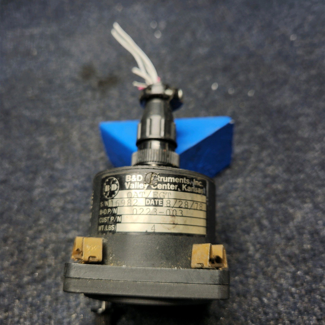 Used aircraft parts for sale, 0223-003 Mooney M20J OAT/EGT GAUGE W/. EGT PROBES - NO OAT PROBE