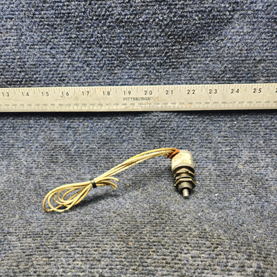 Used aircraft parts for sale, 100-381006-1 Beechcraft F33A LANDING GEAR LIMIT SWITCH (14-28V)