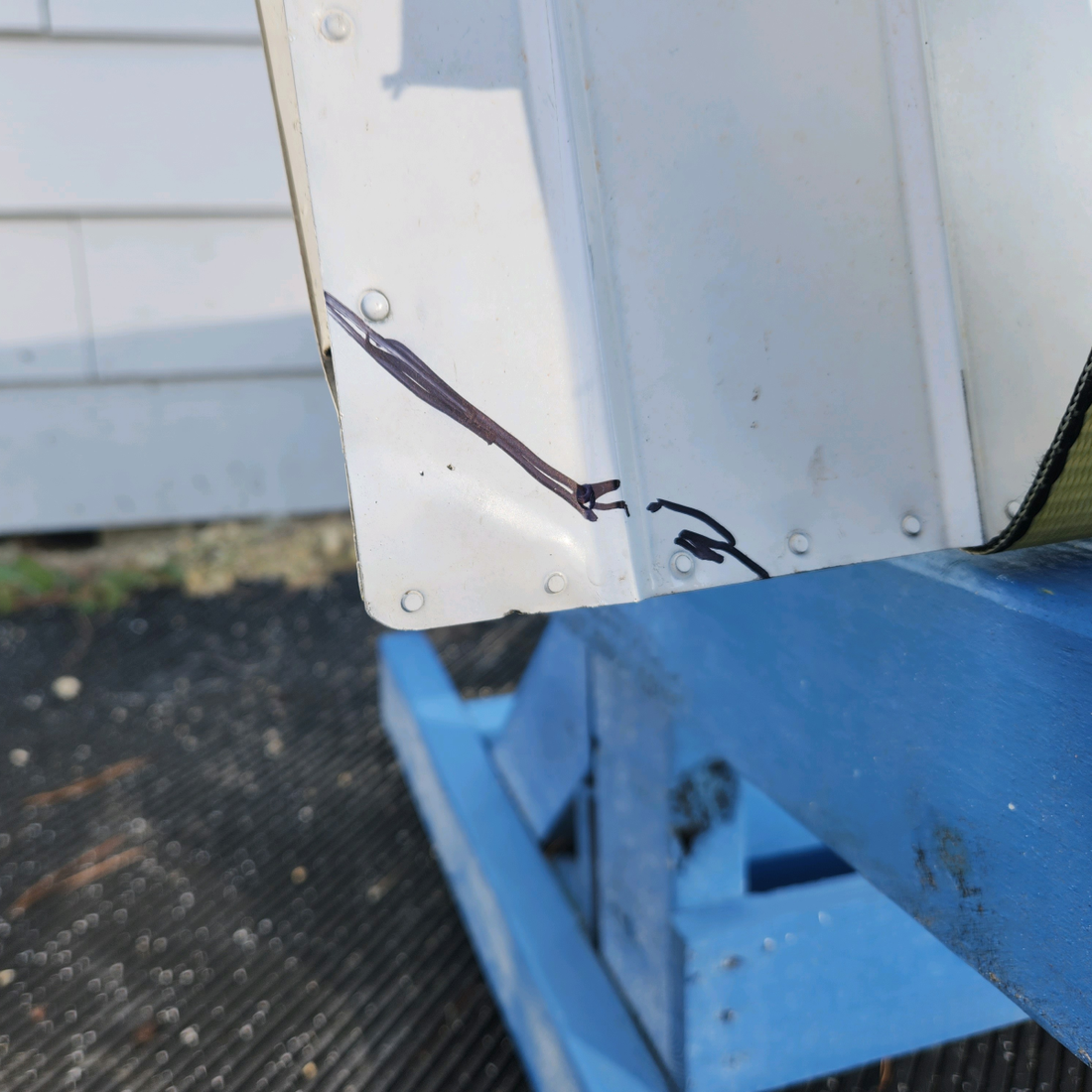Used aircraft parts for sale, 0523901-38 CESSNA 172K FLAP ASSEMBLY RH "SEE PHOTOS FOR DETAILS"
