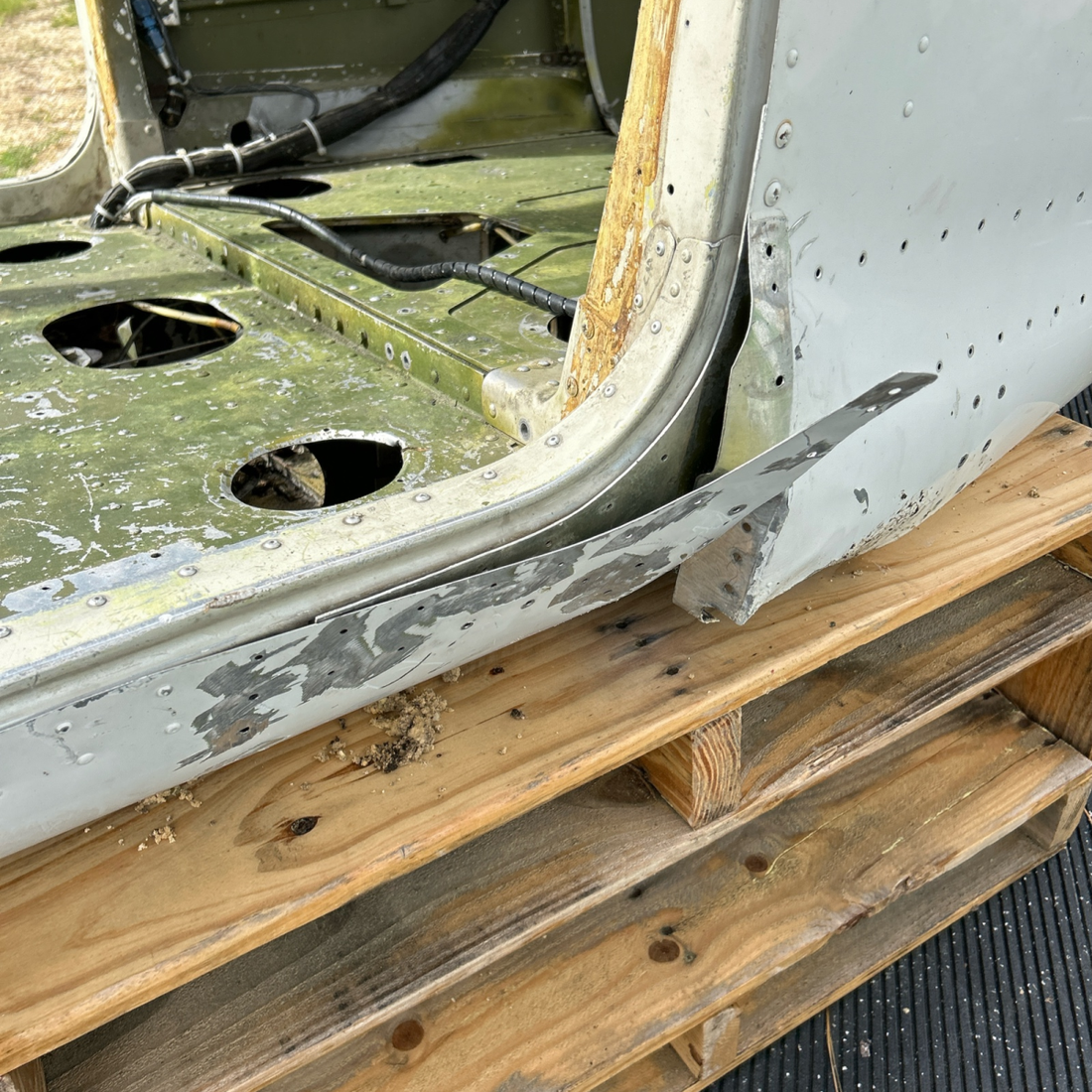 Used aircraft parts for sale, N9795B Cessna 172RG FUSSELAGE -DATA PLATE-LOOK BOOKS S/N 172RG1042