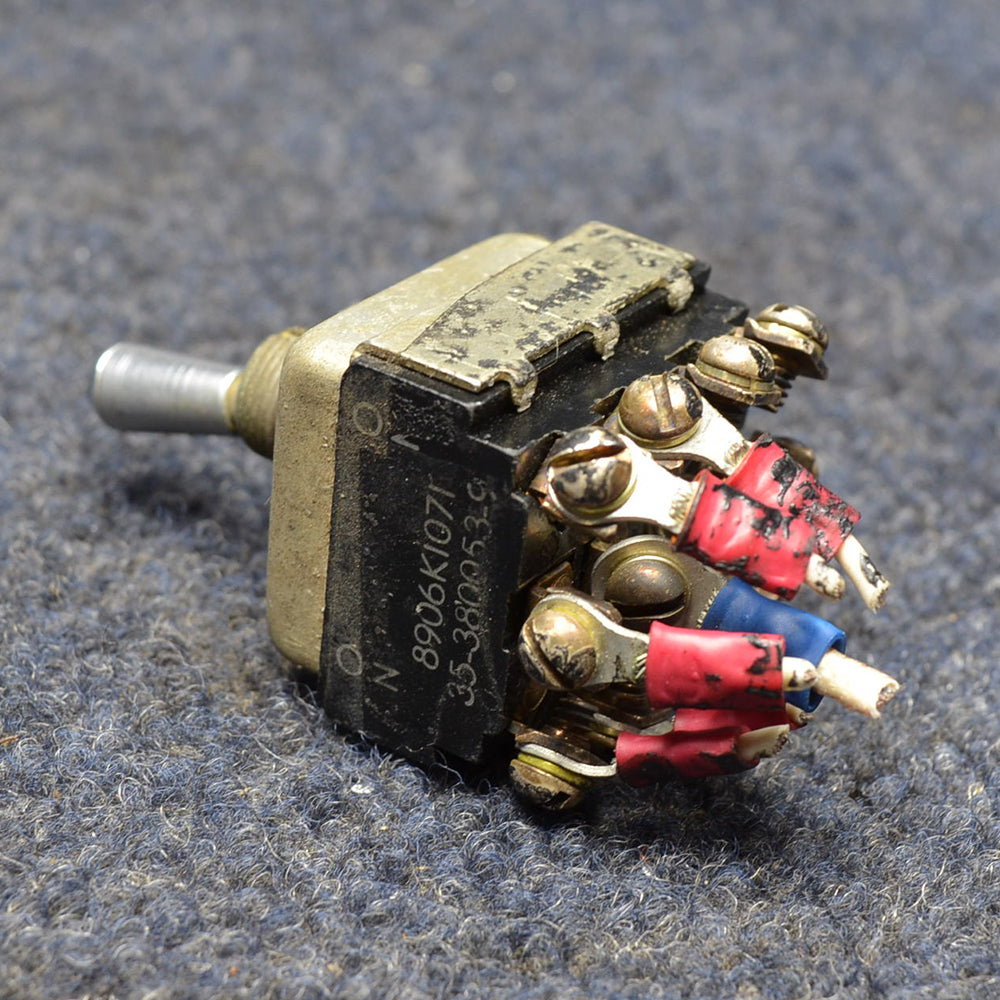 Used aircraft parts for sale 35-380053-9 BEECHCRAFT 95-B55 SWITCH ASSEMBLY