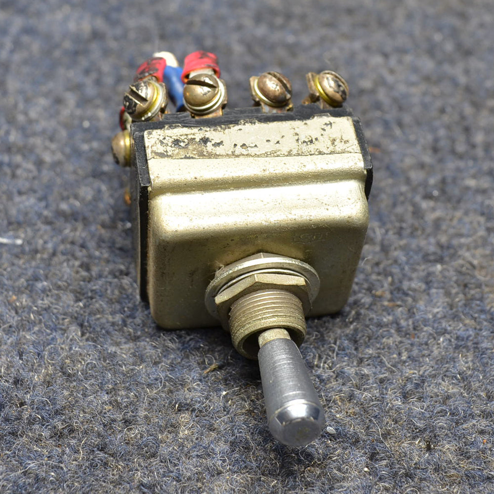 Used aircraft parts for sale 35-380053-9 BEECHCRAFT 95-B55 SWITCH ASSEMBLY