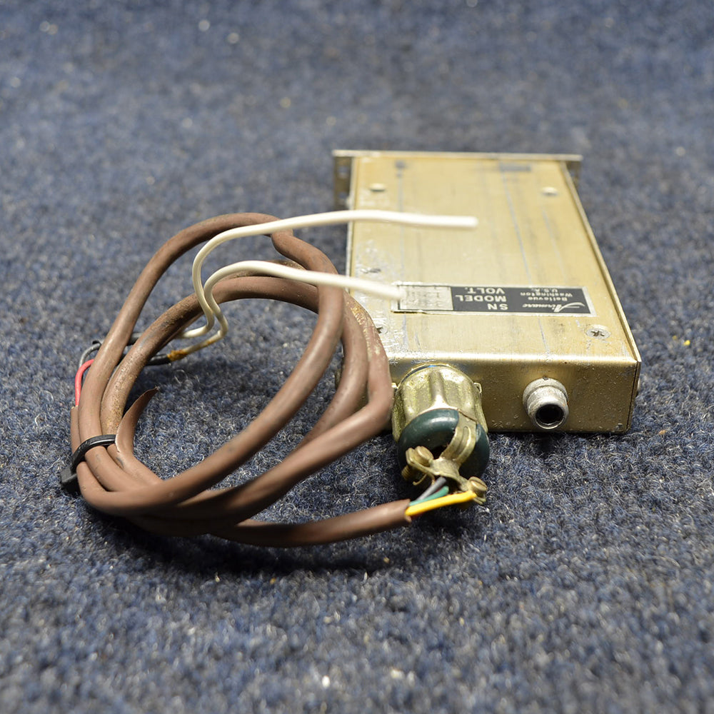 Used aircraft parts for sale 46150 PIPER PA28-140 AIRMARC MARKER BEACON INDICATOR WITH CONNECTOR