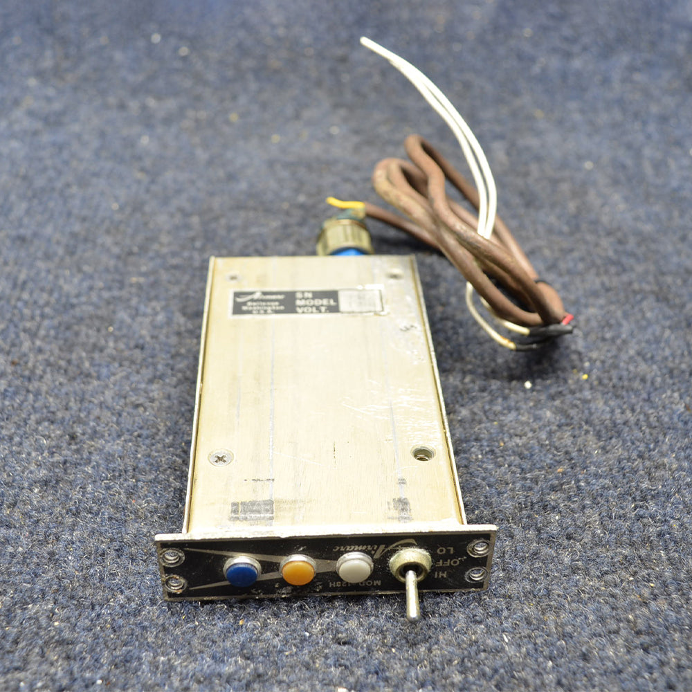 Used aircraft parts for sale 46150 PIPER PA28-140 AIRMARC MARKER BEACON INDICATOR WITH CONNECTOR
