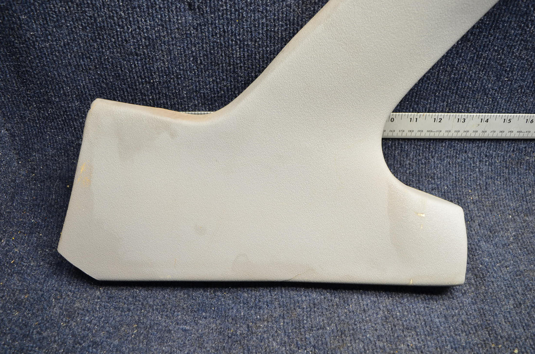 Used aircraft parts for sale 0515027-9 CESSNA C172RG MOULDING WINDOW LH