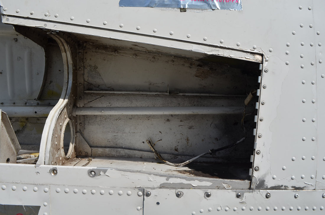 Used aircraft parts for sale 35630-989 PIPER PA28RT-201 PA28RT-201 WING ASSEMBLY RIGHT RH