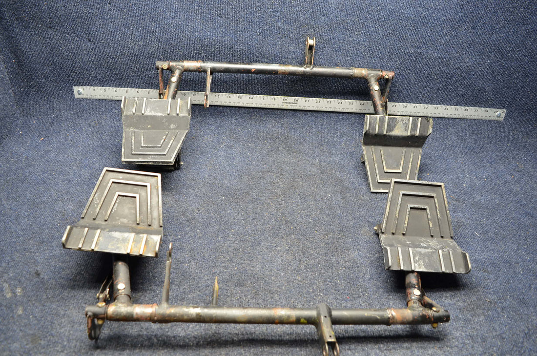 Used aircraft parts for sale 0411306-11 1460320-1 CESSNA C-150J PEDAL RUDDER/ BRAKE/ BAR