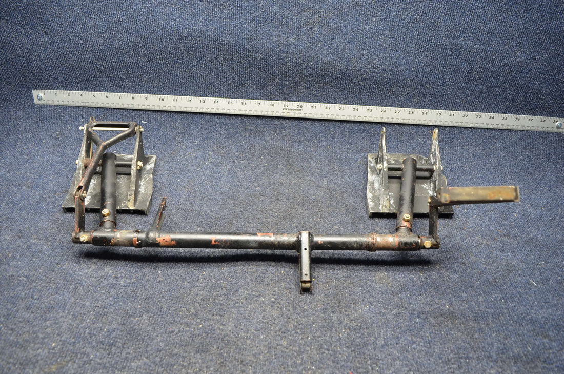 Used aircraft parts for sale 0411306-11 1460320-1 CESSNA C-150J PEDAL RUDDER/ BRAKE/ BAR