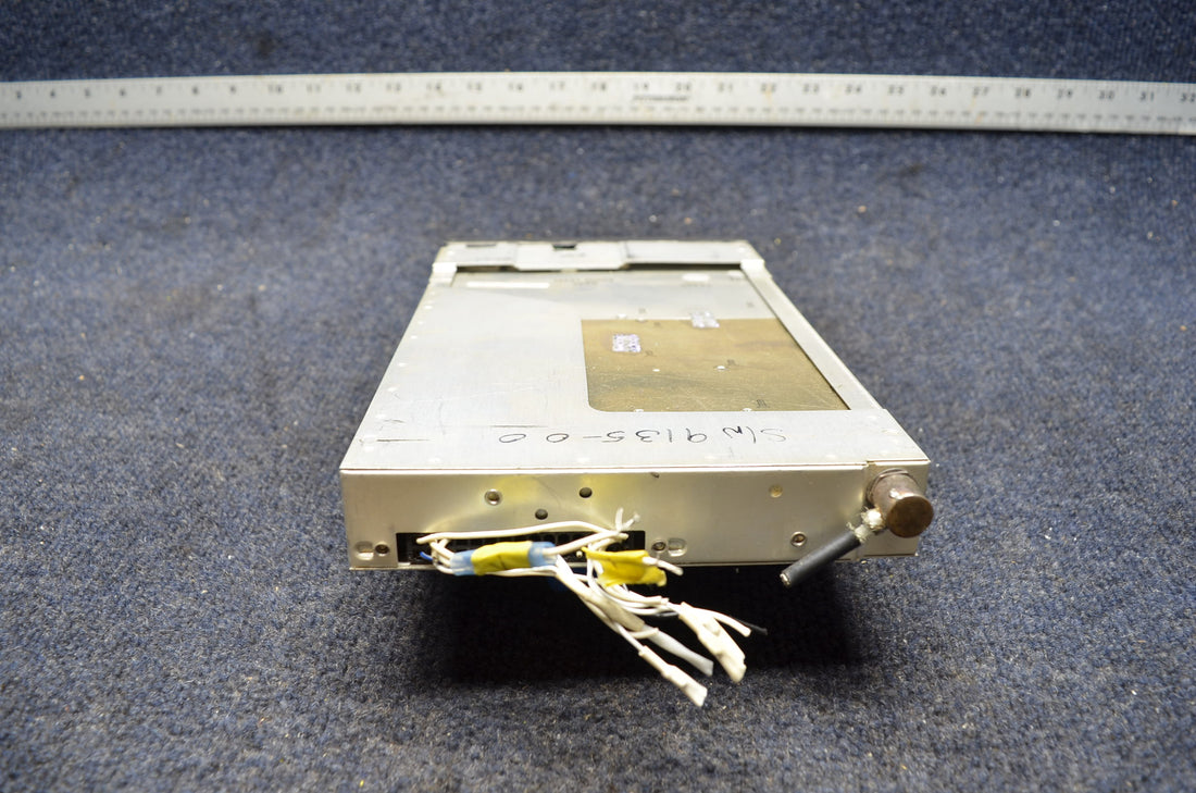Used aircraft parts for sale 066-1068-00R-4 BEECHCRAFT 95-B55 BENDIX KING KN64 DME WITH RACK AND CONNECTOR
