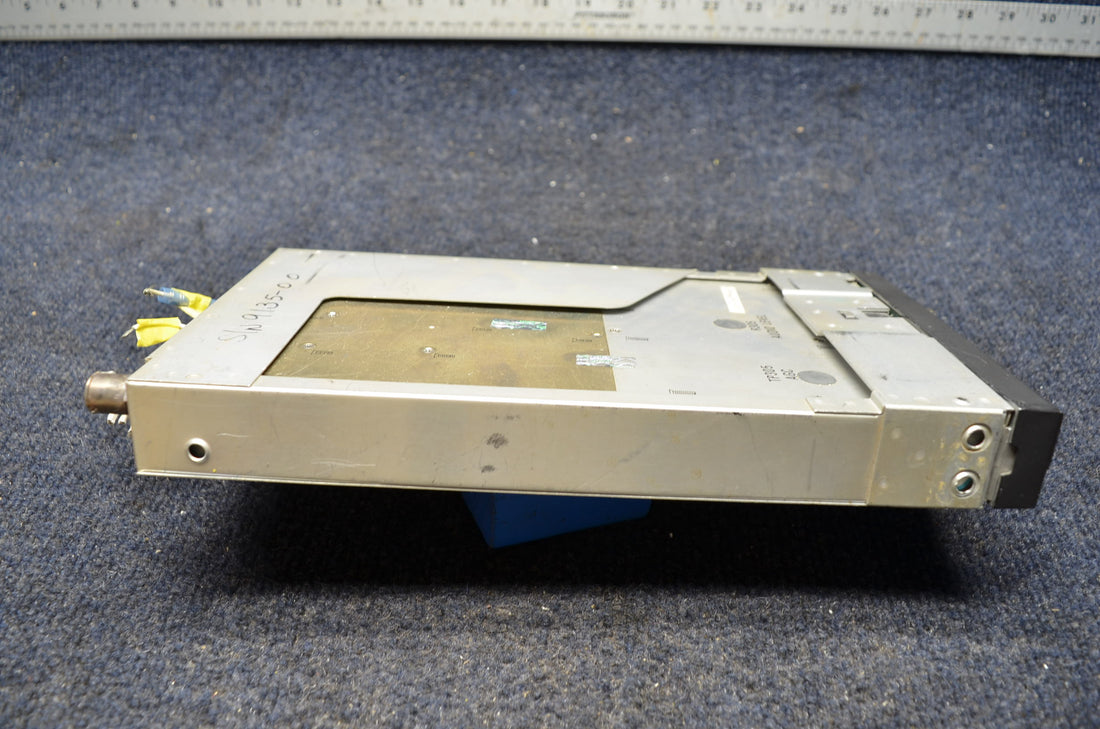 Used aircraft parts for sale 066-1068-00R-4 BEECHCRAFT 95-B55 BENDIX KING KN64 DME WITH RACK AND CONNECTOR
