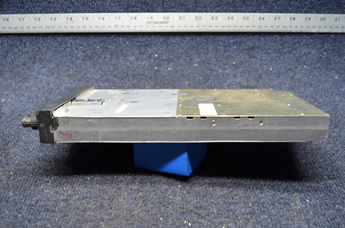 Used aircraft parts for sale 066-1068-00R-4 BEECHCRAFT 95-B55 BENDIX KING KN64 DME WITH RACK AND CONNECTOR