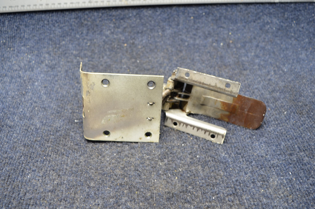 Used aircraft parts for sale 79515-004 PIPER PA28-161 WARRIOR LATH ASSY MAIN DOOR