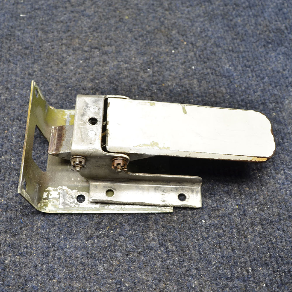 Used aircraft parts for sale 79515-004 PIPER PA28-161 WARRIOR LATH ASSY MAIN DOOR