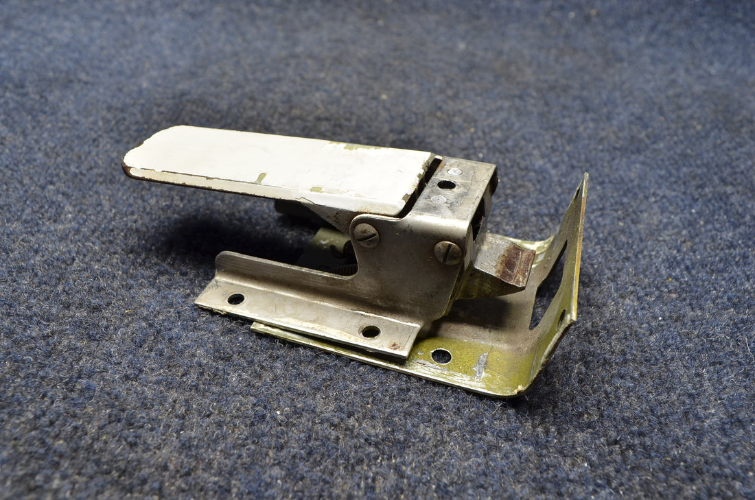 Used aircraft parts for sale 79515-004 PIPER PA28-161 WARRIOR LATH ASSY MAIN DOOR