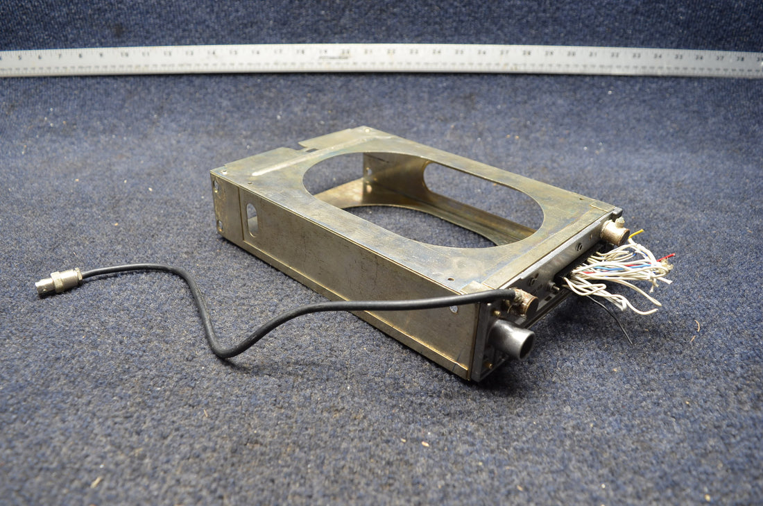 Used aircraft parts for sale RACK KING KX155 BEECHCRAFT 95-B55 KING KX155 WITH GS RACK AND CONNECTOR"