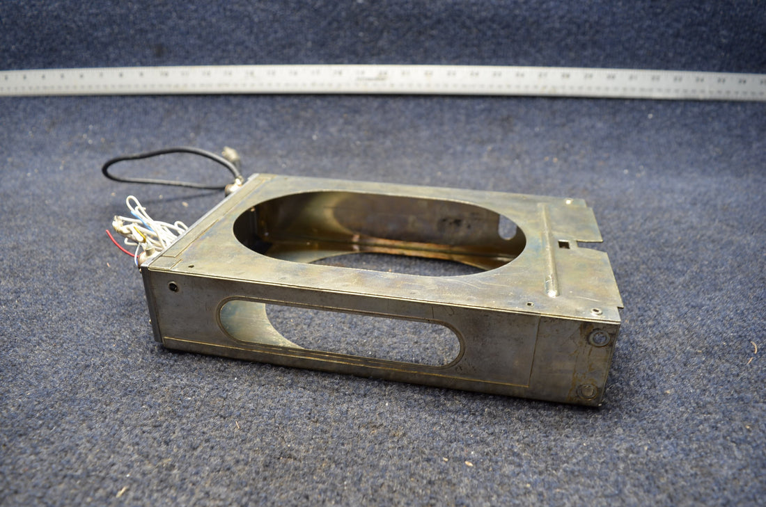 Used aircraft parts for sale RACK KING KX155 BEECHCRAFT 95-B55 KING KX155 WITH GS RACK AND CONNECTOR"