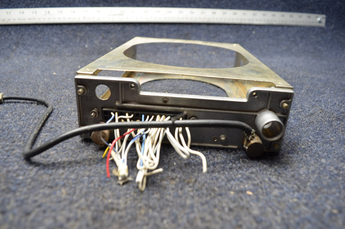 Used aircraft parts for sale RACK KING KX155 BEECHCRAFT 95-B55 KING KX155 WITH GS RACK AND CONNECTOR"