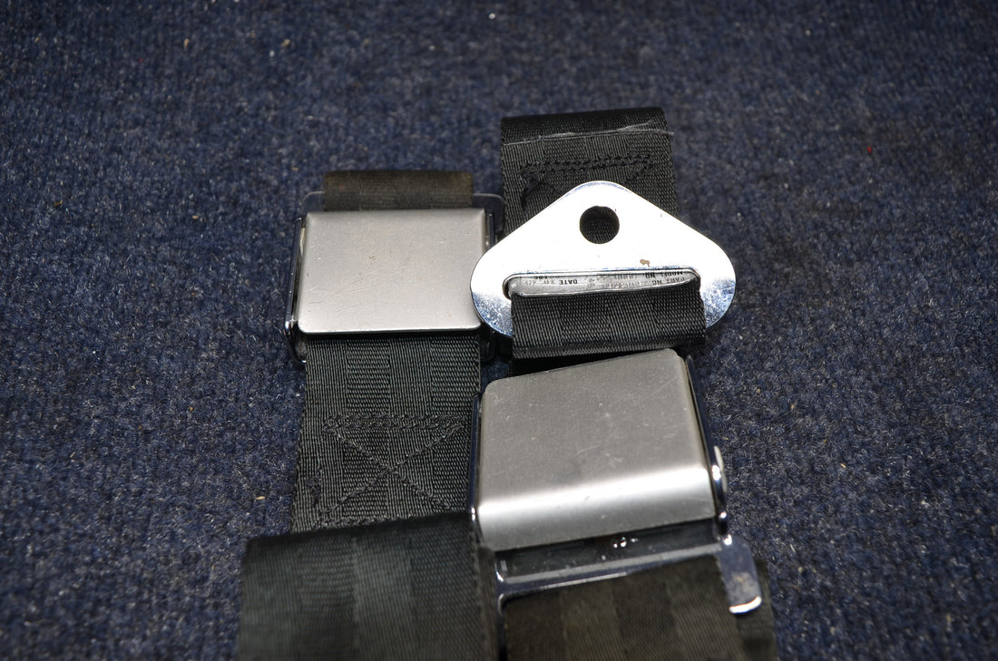 Used aircraft parts for sale REAR-PASSENGER-SEAT-BELTS PIPER PA-28-140 FOR PA28-140 /150 /160/ 180