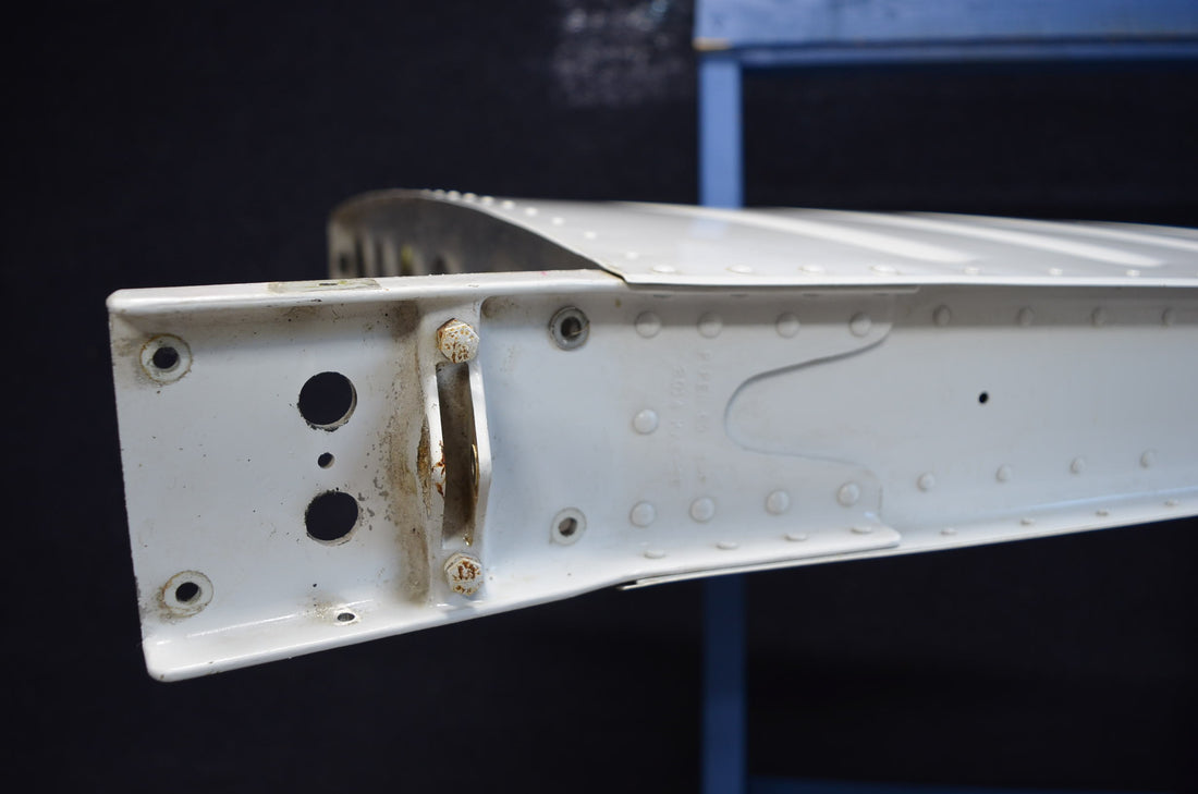 Used aircraft parts for sale 66975-000 PIPER PA-28-140 FIN ASSEMBLY