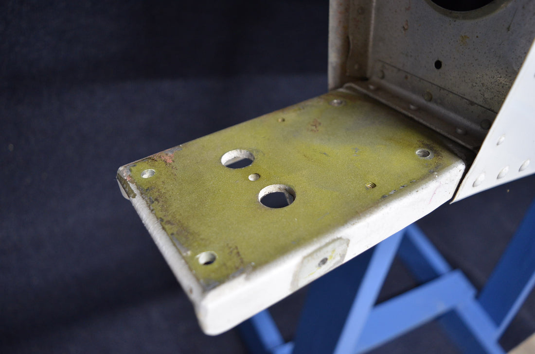 Used aircraft parts for sale 66975-000 PIPER PA-28-140 FIN ASSEMBLY