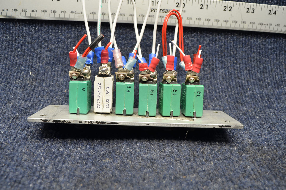 Used aircraft parts for sale MS3320-5 -7 -10 C150J CIRCUIT PANELBREAKER CUSTOM