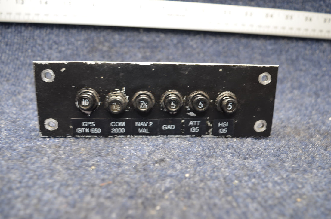 Used aircraft parts for sale MS3320-5 -7 -10 C150J CIRCUIT PANELBREAKER CUSTOM