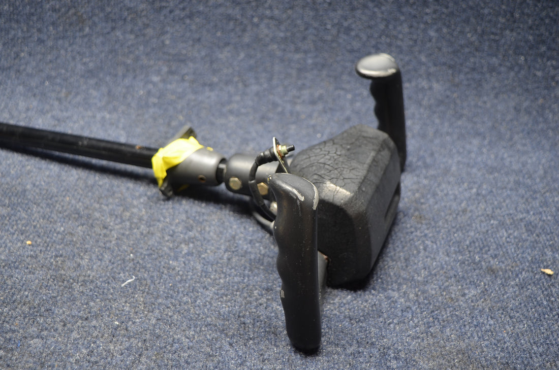 Used aircraft parts for sale 0513260-4 Cessna 172RG Pilot Control Wheel
