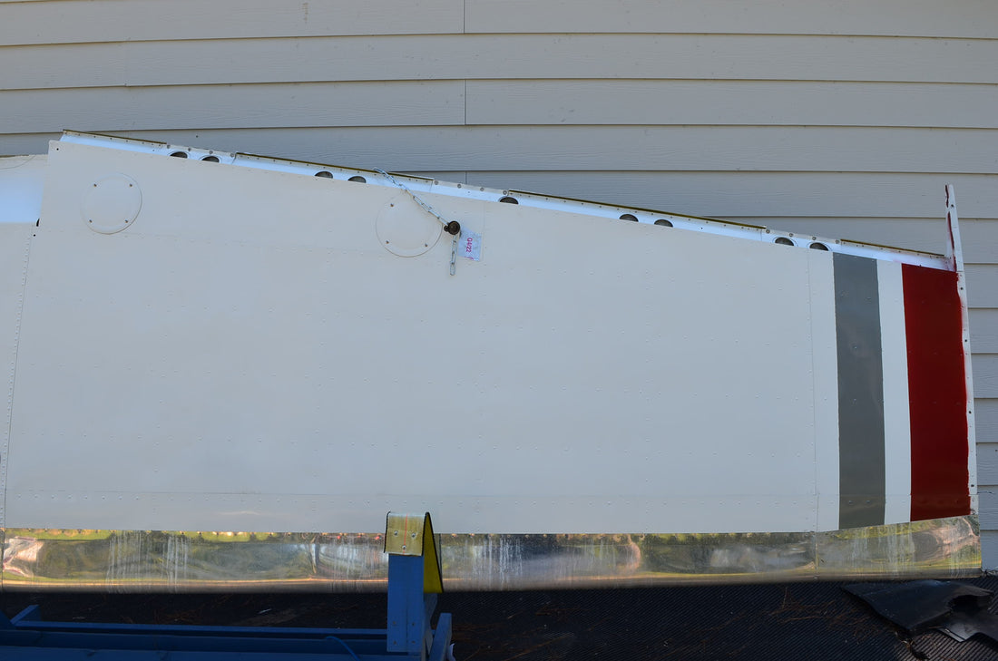 Used aircraft parts for sale 0426005-212 Cessna 150J STRUCTURE ASSY RH WING / WITH STOL KIT