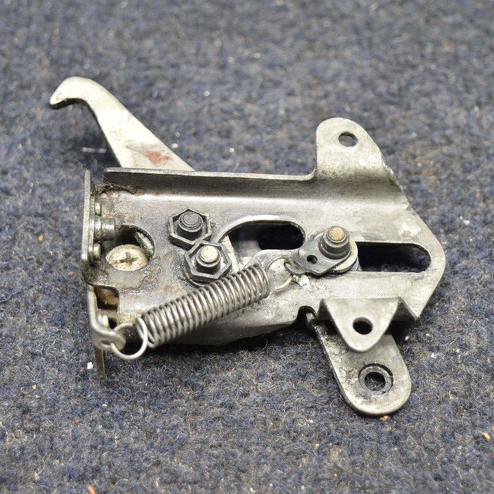 Used aircraft parts for sale 35-410456-3 BEECHCRAFT 95-B55 UPPER LACTH BRAKET ASSY