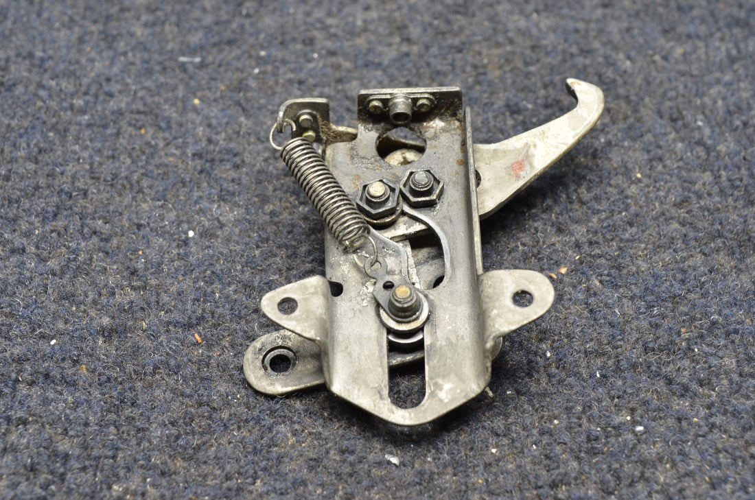 Used aircraft parts for sale 35-410456-3 BEECHCRAFT 95-B55 UPPER LACTH BRAKET ASSY