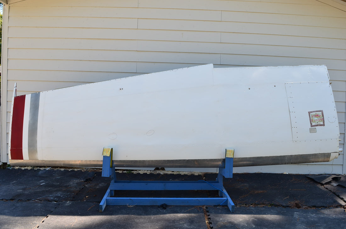 Used aircraft parts for sale 0426005-212 Cessna 150J STRUCTURE ASSY RH WING / WITH STOL KIT