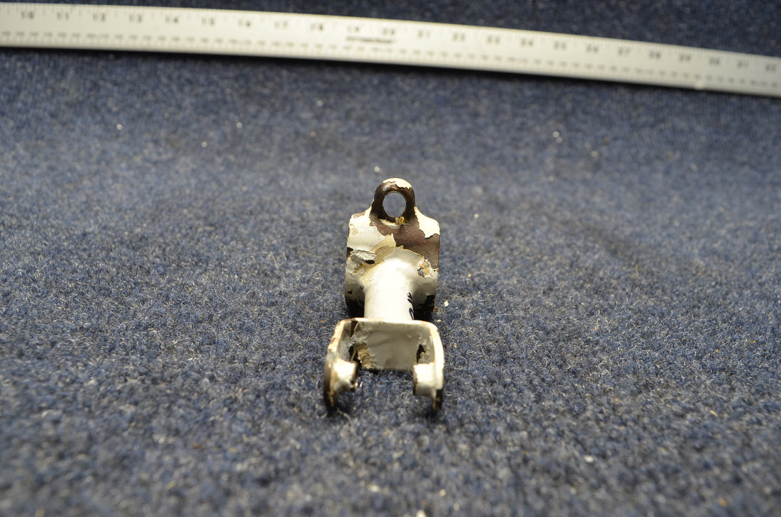 Used aircraft parts for sale 550015-001 MOONEY M20J SUPPORT MAIN LANDING GEAR REAR