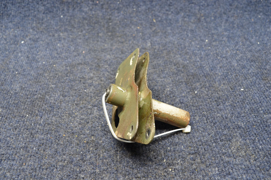 Used aircraft parts for sale 523223 CESSNA C-150J BELCRANK ASSY AILERON LH