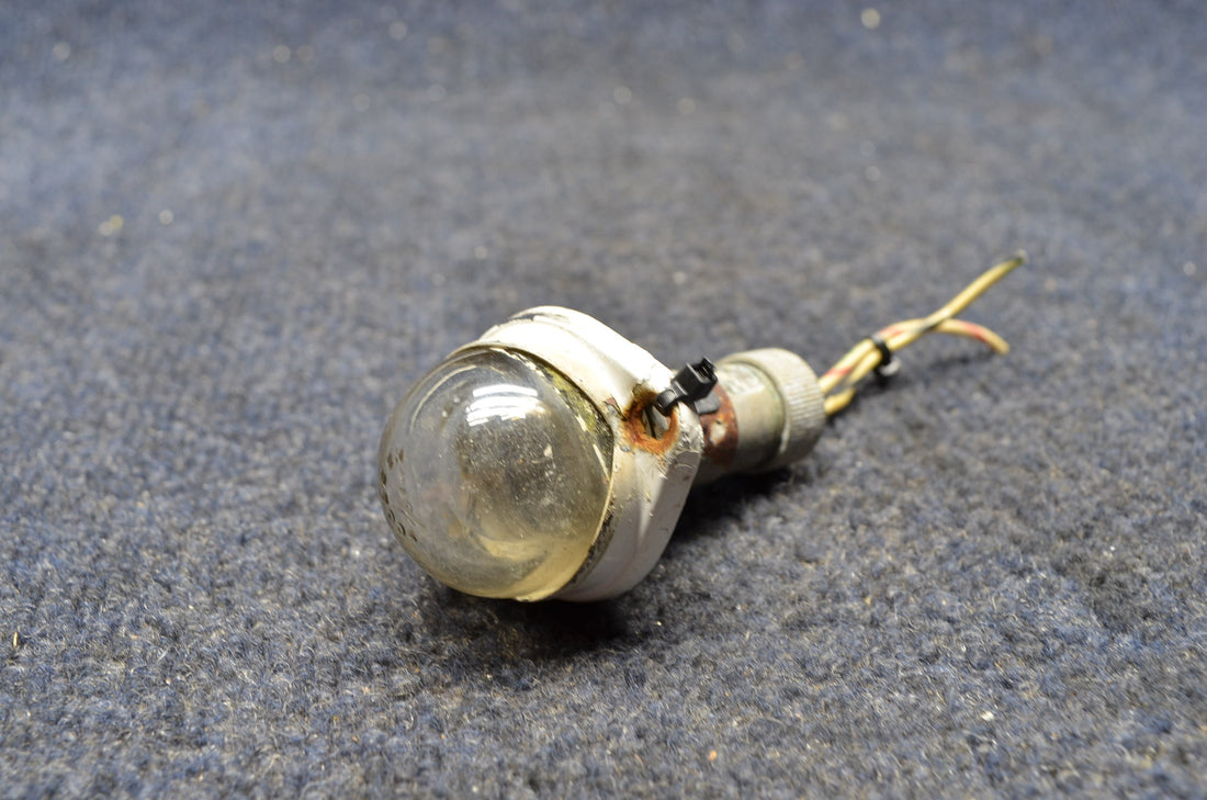 Used aircraft parts for sale A-2064-12 AMERICAN GRUMMAN A1A CRIMES TAIL LIGHT 12 VOLTS