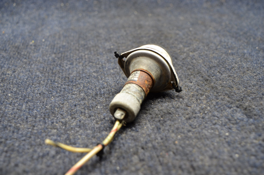 Used aircraft parts for sale A-2064-12 AMERICAN GRUMMAN A1A CRIMES TAIL LIGHT 12 VOLTS