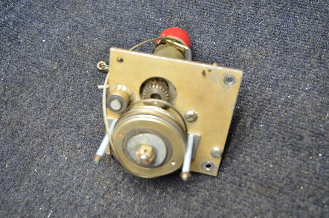 Used aircraft parts for sale 1D414-194R BEECHCRAFT 95-B55 CENTURY AUTOPILOT PITCH SERVO 28V0LTS
