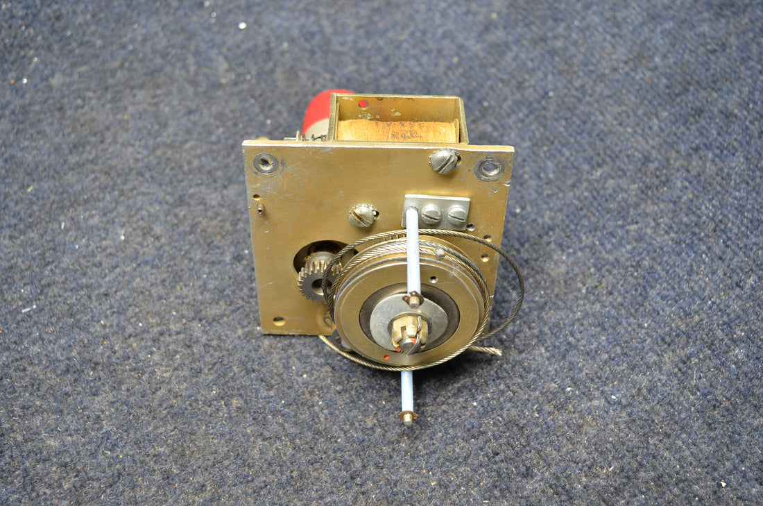 Used aircraft parts for sale 1D414-194R BEECHCRAFT 95-B55 CENTURY AUTOPILOT PITCH SERVO 28V0LTS