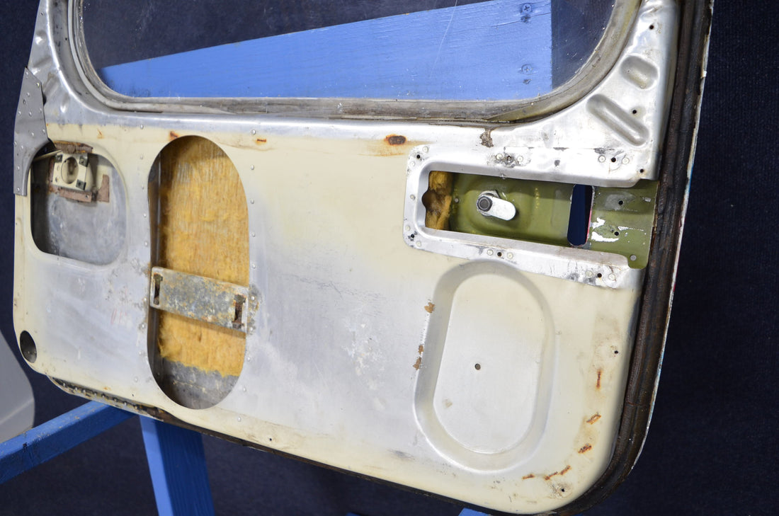 Used aircraft parts for sale 66657-002 PIPER PA-28-140 CABIN DOOR ASSY