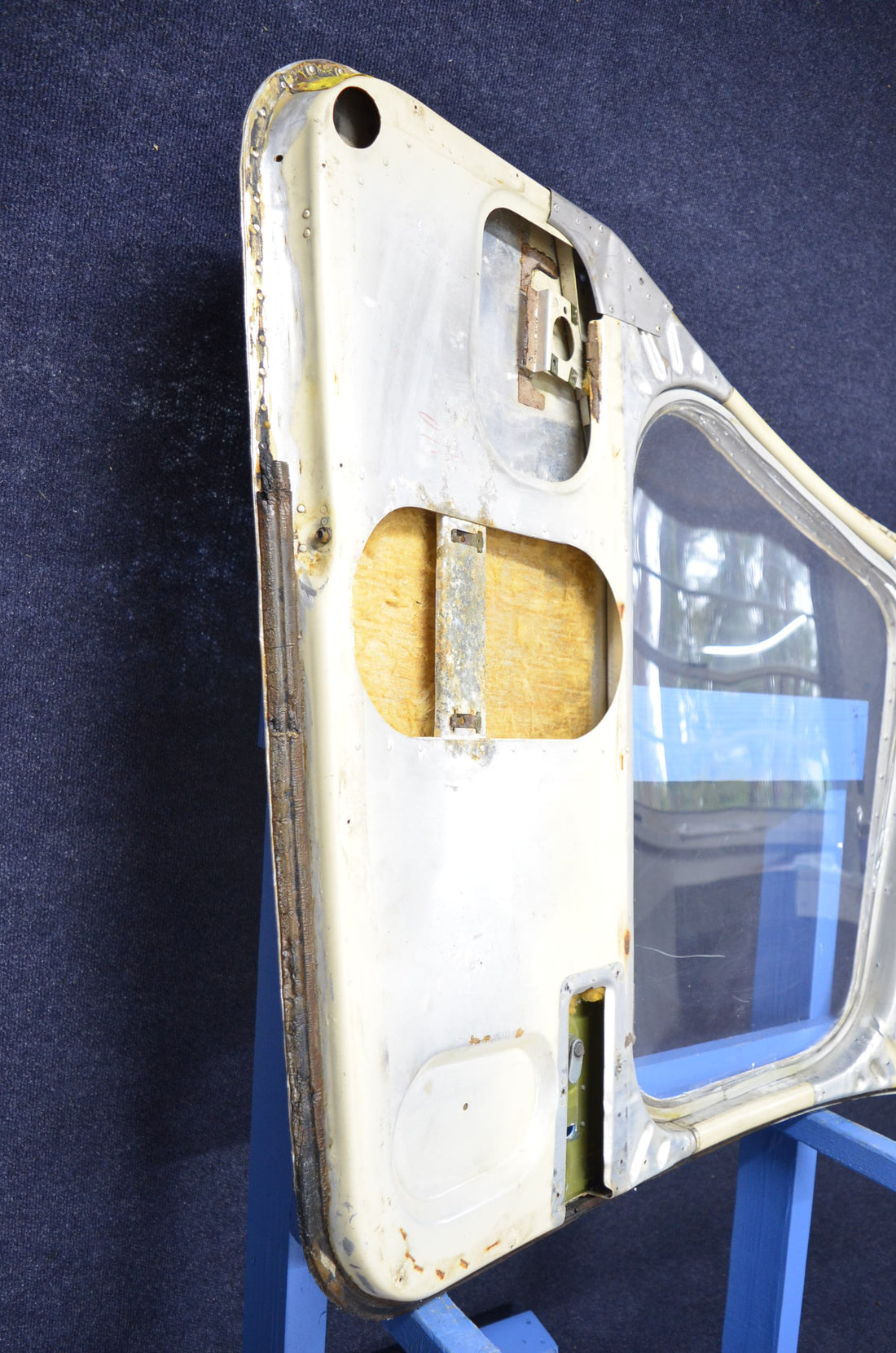 Used aircraft parts for sale 66657-002 PIPER PA-28-140 CABIN DOOR ASSY