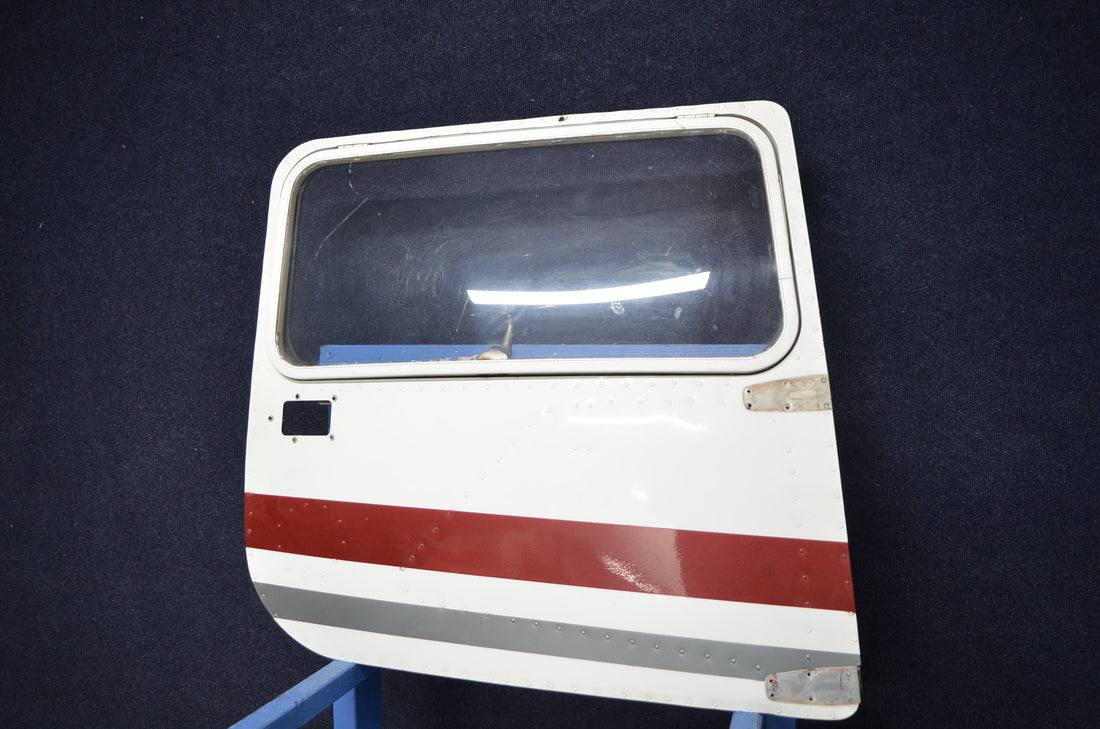 Used aircraft parts for sale 0413033-26 CESSNA C-150J DOOR ASSY CABIN RH