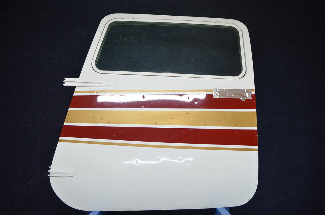 Used aircraft parts for sale 0710620-225 Cessna 182P Structure Assy-Cabin Door LH