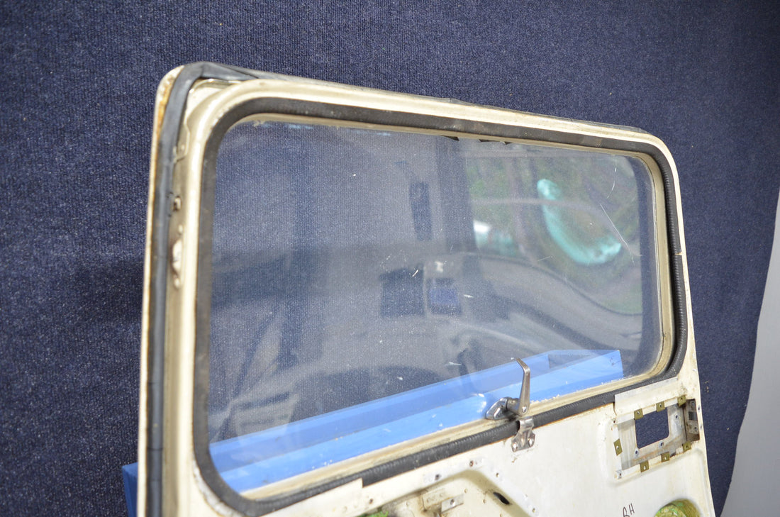 Used aircraft parts for sale 0413033-26 CESSNA C-150J DOOR ASSY CABIN RH