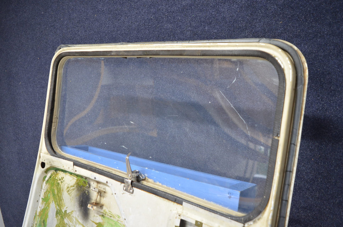 Used aircraft parts for sale 0413033-26 CESSNA C-150J DOOR ASSY CABIN RH