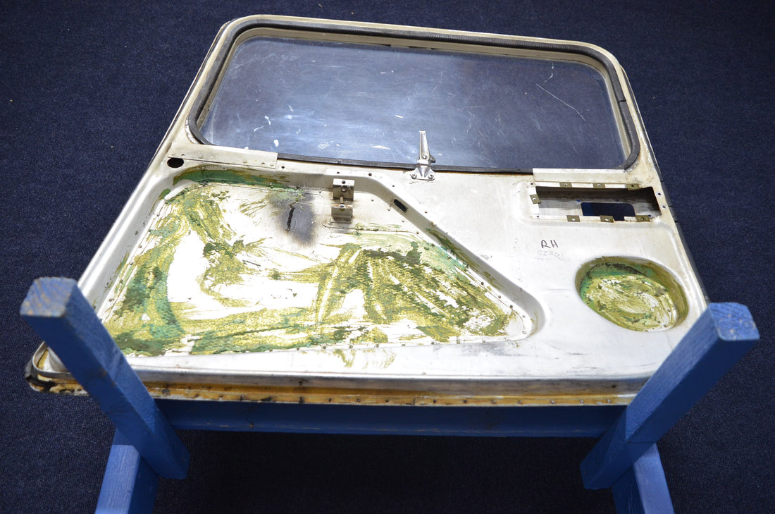 Used aircraft parts for sale 0413033-26 CESSNA C-150J DOOR ASSY CABIN RH