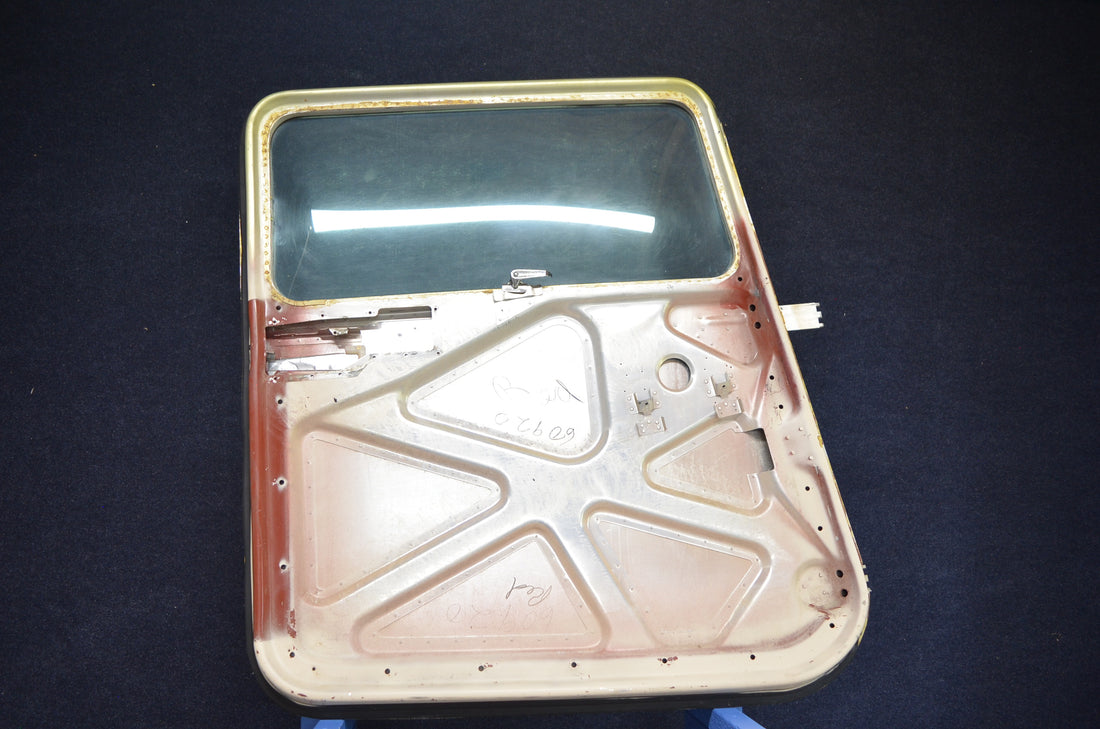 Used aircraft parts for sale 0710620-225 Cessna 182P Structure Assy-Cabin Door LH