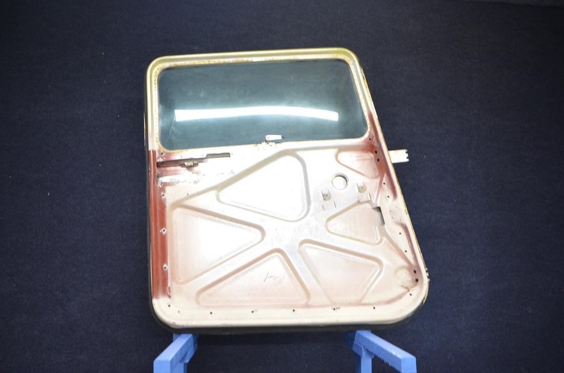 Used aircraft parts for sale 0710620-225 Cessna 182P Structure Assy-Cabin Door LH