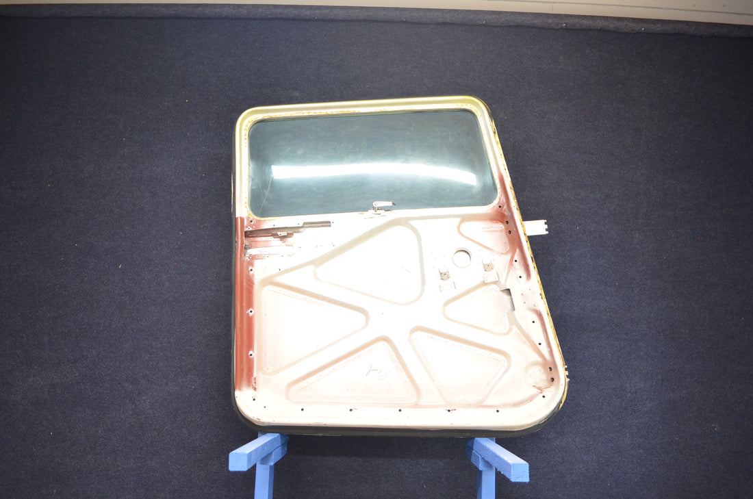Used aircraft parts for sale 0710620-225 Cessna 182P Structure Assy-Cabin Door LH