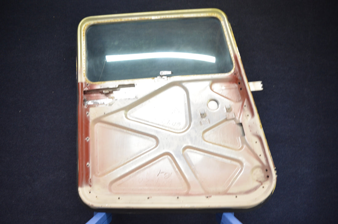 Used aircraft parts for sale 0710620-225 Cessna 182P Structure Assy-Cabin Door LH